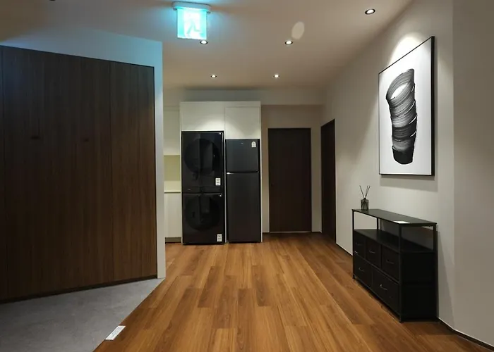 Anon Stay Ddp 12 People Comfortable 1 Minute From Airport Bus1Min 2Nd Floor Stay 5Min From Ddp Station Nearby Myeongdong Seongsu Appartement Séoul