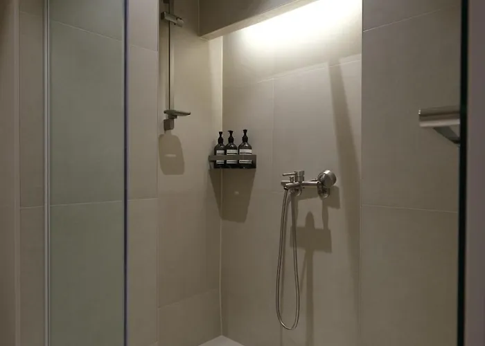 Anon Stay Ddp 12 People Comfortable 1 Minute From Airport Bus1Min 2Nd Floor Stay 5Min From Ddp Station Nearby Myeongdong Seongsu Séoul